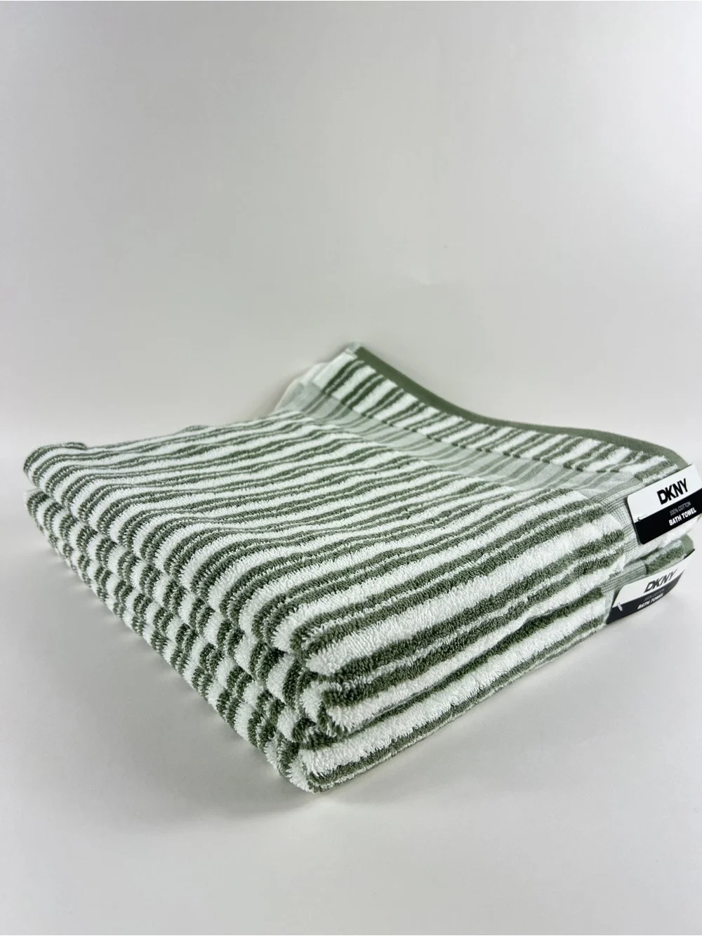DKNY Bath Towel Set Sage Green and White Striped Soft 100% Cotton 2 Pc NEW